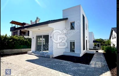 ÇANDARLI'DA SATILIK MÜSTAKİL HAVUZLU LÜKS LOFT VİLLA