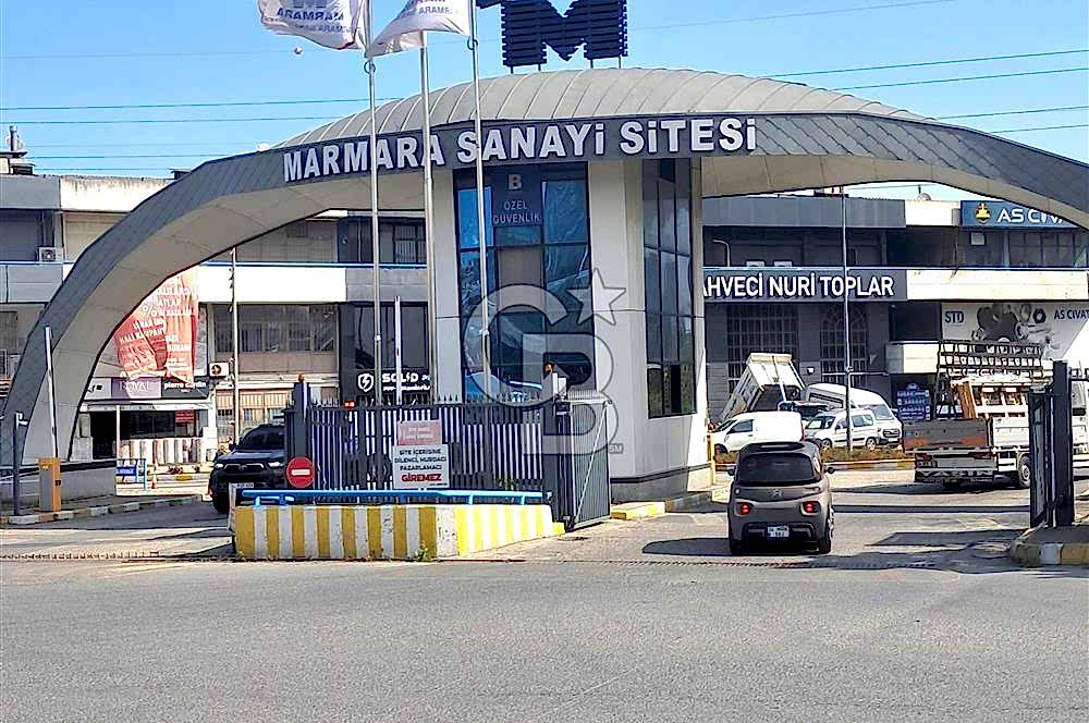 Marmara Sanayi Sitesi’nde Satılık 900 m² 3 Katlı İşyeri!