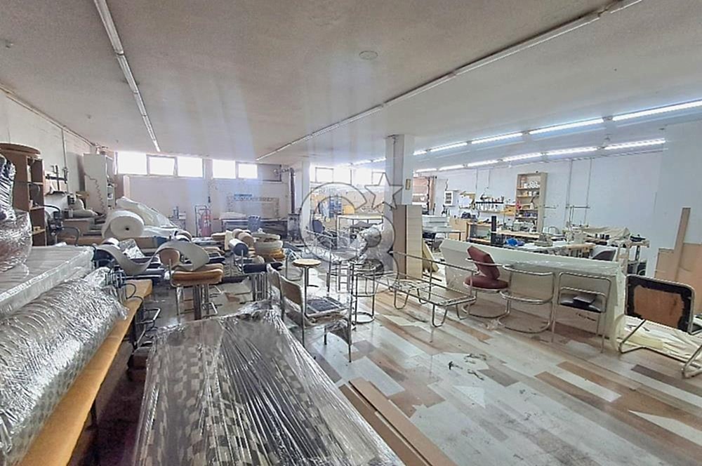 Marmara Sanayi Sitesi’nde Satılık 900 m² 3 Katlı İşyeri!