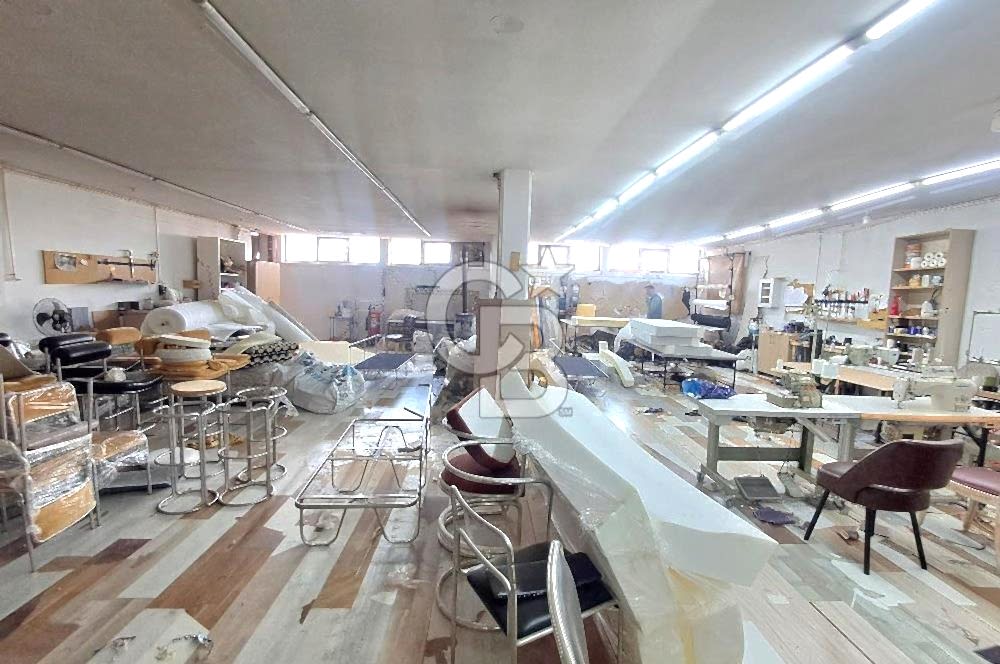 Marmara Sanayi Sitesi’nde Satılık 900 m² 3 Katlı İşyeri!