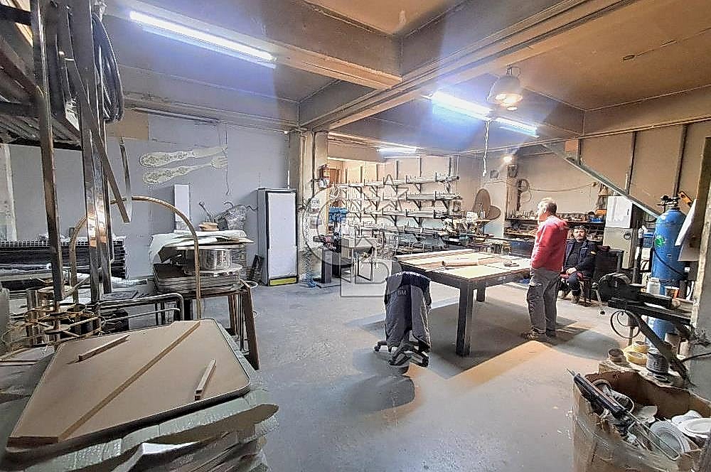 Marmara Sanayi Sitesi’nde Satılık 900 m² 3 Katlı İşyeri!