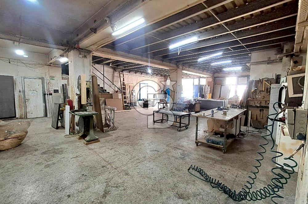 Marmara Sanayi Sitesi’nde Satılık 900 m² 3 Katlı İşyeri!