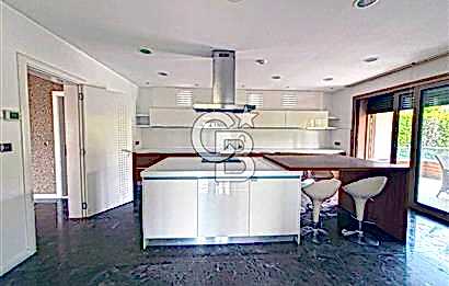 Urla Kekliktepe'de Lüks 5+2 Villa, 1570m² Arsa, Özel Havuzlu