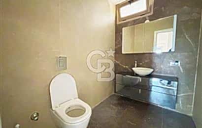 Urla Kekliktepe'de Lüks 5+2 Villa, 1570m² Arsa, Özel Havuzlu