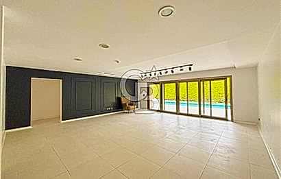 Urla Kekliktepe'de Lüks 5+2 Villa, 1570m² Arsa, Özel Havuzlu