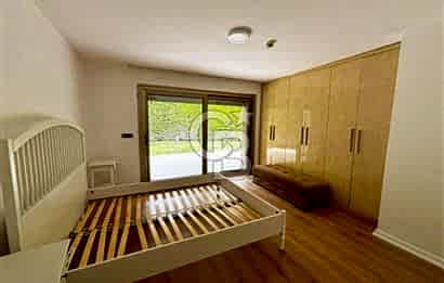 Urla Kekliktepe'de Lüks 5+2 Villa, 1570m² Arsa, Özel Havuzlu