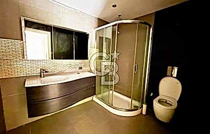 Urla Kekliktepe'de Lüks 5+2 Villa, 1570m² Arsa, Özel Havuzlu