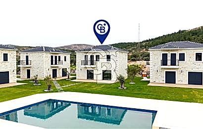 Eski Foça La Vie Konakları'nda Satılık 3+1 Villa