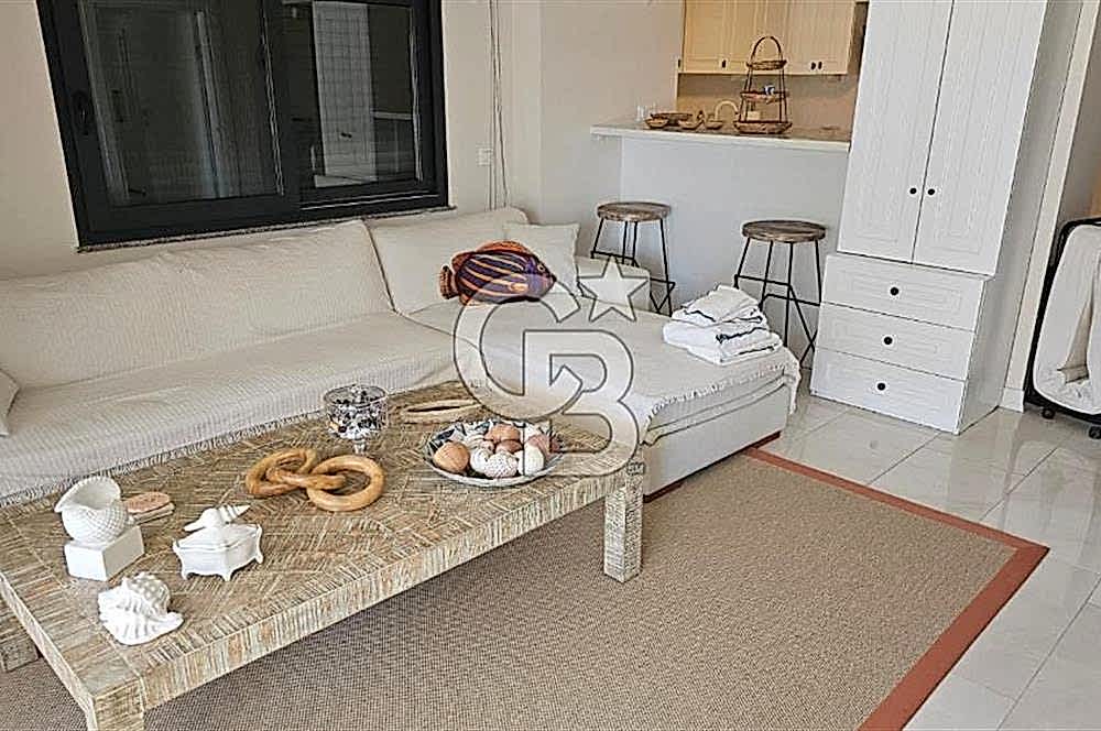 Ayvalık Cunda Adasında Full Deniz Manzaralı Satılık Lüks Villa