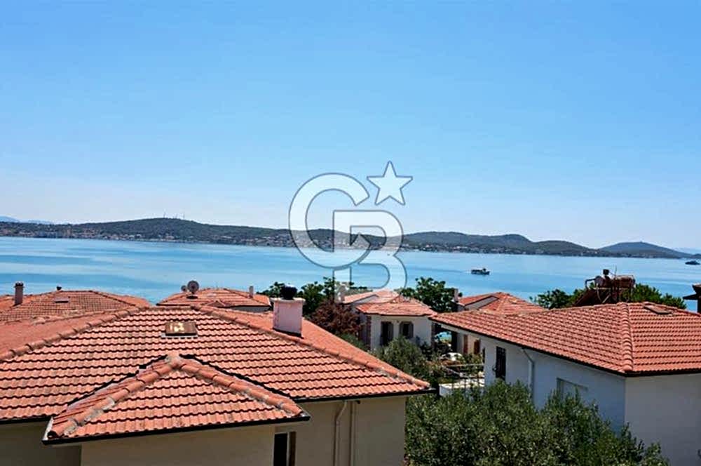 Ayvalık Cunda Adasında Full Deniz Manzaralı Satılık Lüks Villa