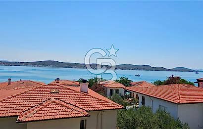 Ayvalık Cunda Adasında Full Deniz Manzaralı Satılık Lüks Villa