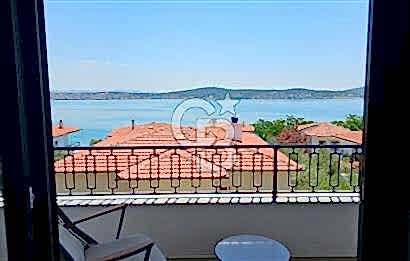 Ayvalık Cunda Adasında Full Deniz Manzaralı Satılık Lüks Villa