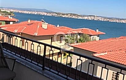 Ayvalık Cunda Adasında Full Deniz Manzaralı Satılık Lüks Villa