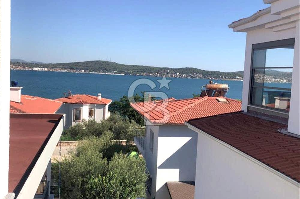Ayvalık Cunda Adasında Full Deniz Manzaralı Satılık Lüks Villa