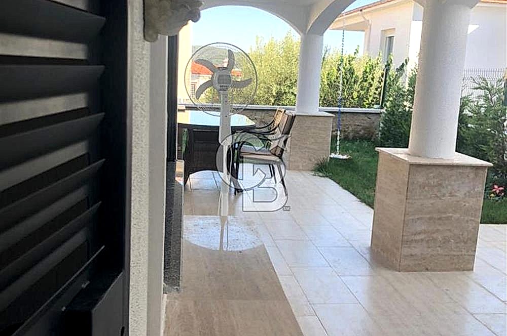 Ayvalık Cunda Adasında Full Deniz Manzaralı Satılık Lüks Villa