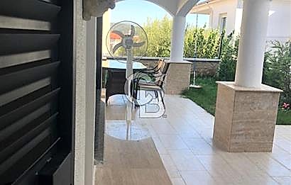 Ayvalık Cunda Adasında Full Deniz Manzaralı Satılık Lüks Villa