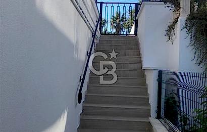 Ayvalık Cunda Adasında Full Deniz Manzaralı Satılık Lüks Villa