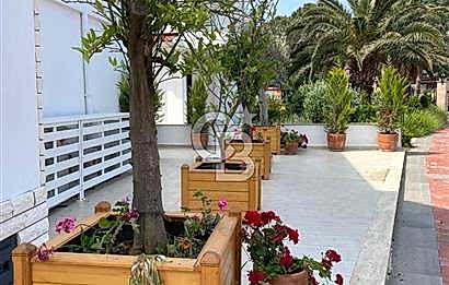 Ayvalık Cunda Adasında Full Deniz Manzaralı Satılık Lüks Villa