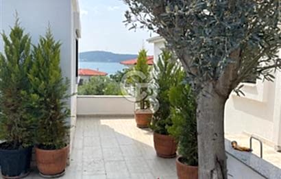 Ayvalık Cunda Adasında Full Deniz Manzaralı Satılık Lüks Villa