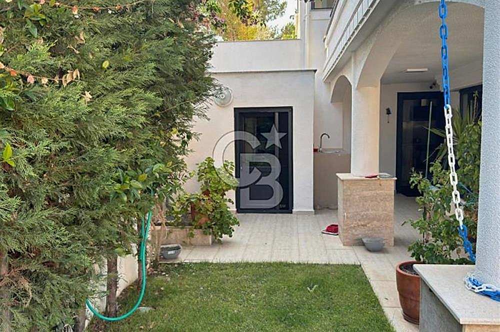 Ayvalık Cunda Adasında Full Deniz Manzaralı Satılık Lüks Villa