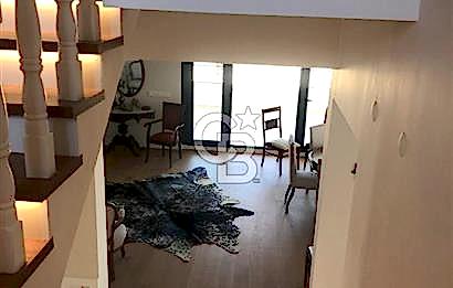 Ayvalık Cunda Adasında Full Deniz Manzaralı Satılık Lüks Villa