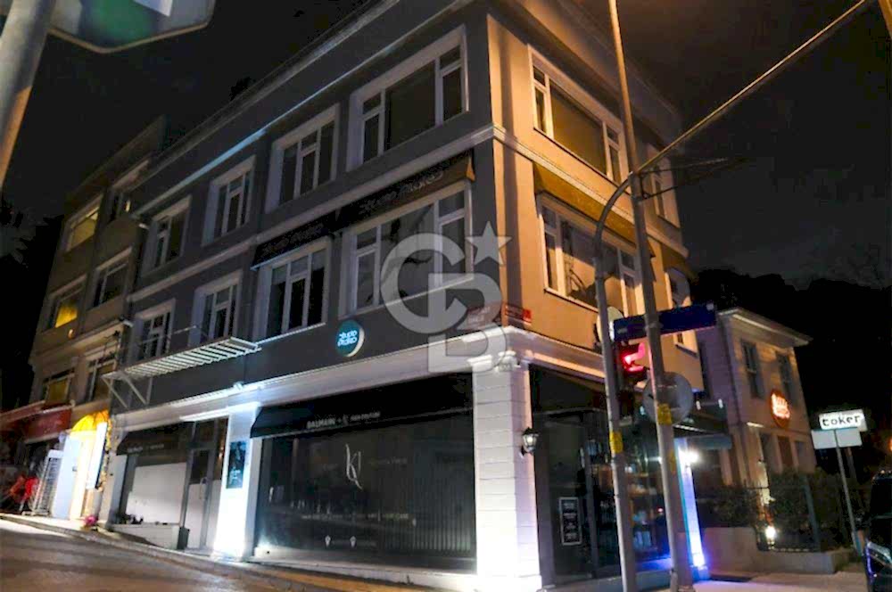 Fırsat Satılık Kandilli 4 Katlı Yol Yalısı