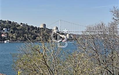 Kandilli Sahilde Satılık 4 katlı Yol Yalısı