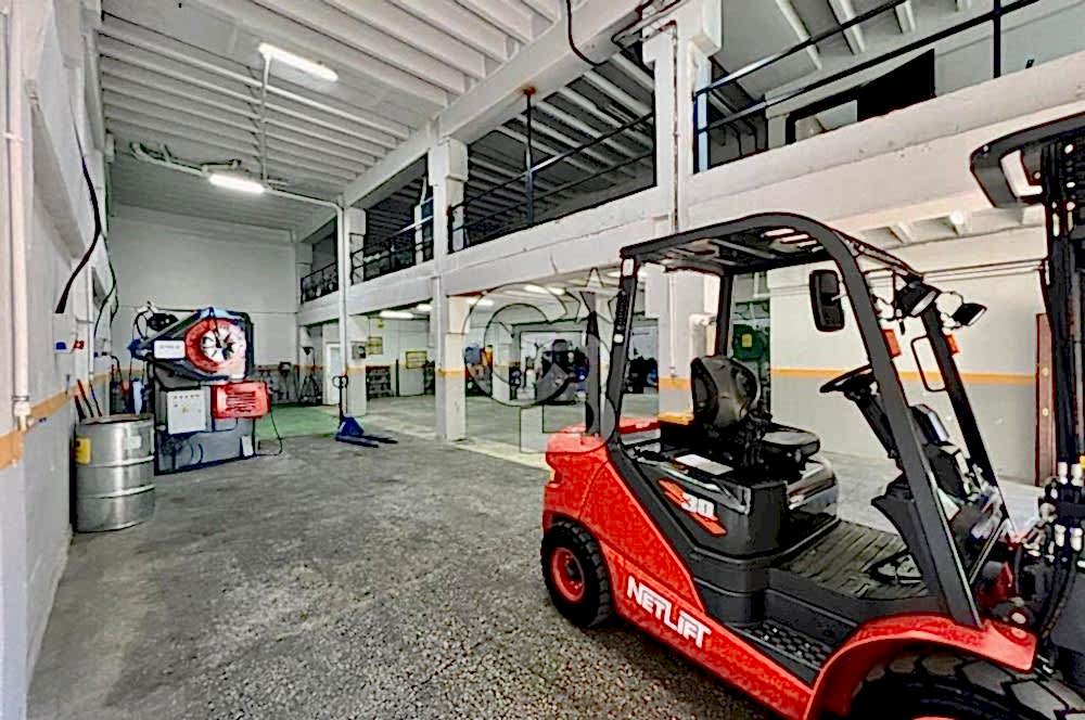 OSTİM'de Kurumsal Kiracılı Komple Bina Satılık - 1200m²