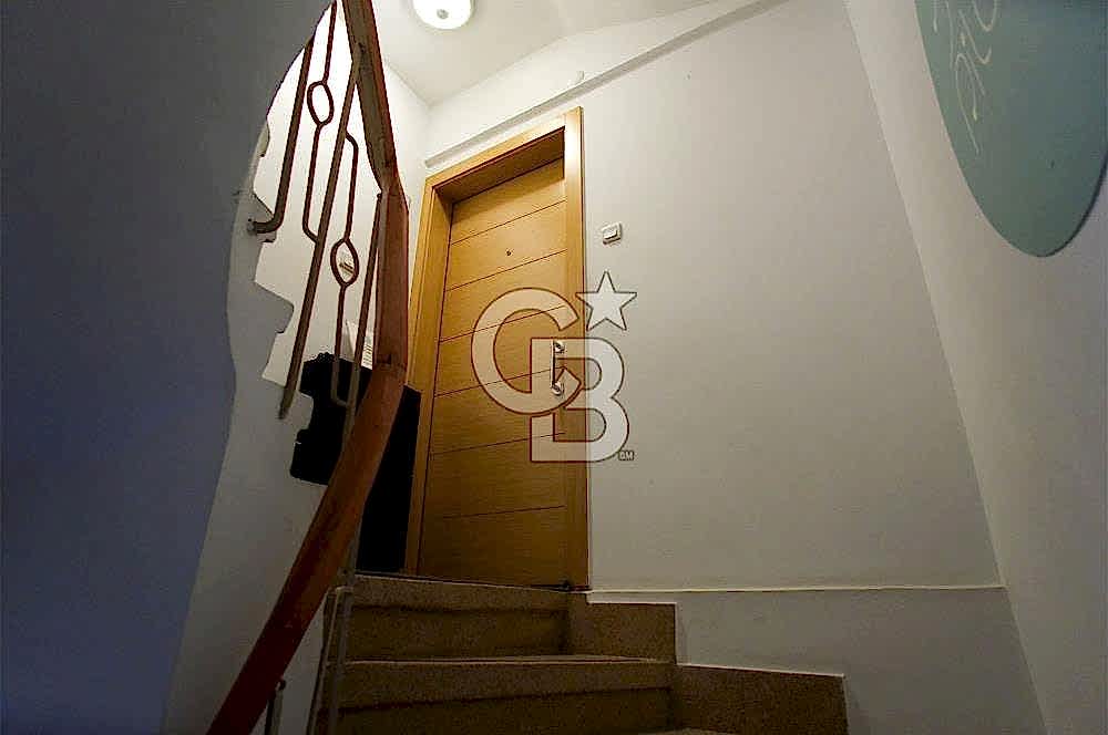 Kandilli Sahilde Satılık 4 katlı Yol Yalısı