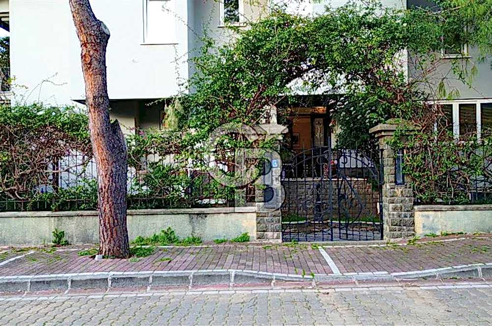 MUĞLA MARMARİS ARMUTALAN’DA SATILIK VİLLA