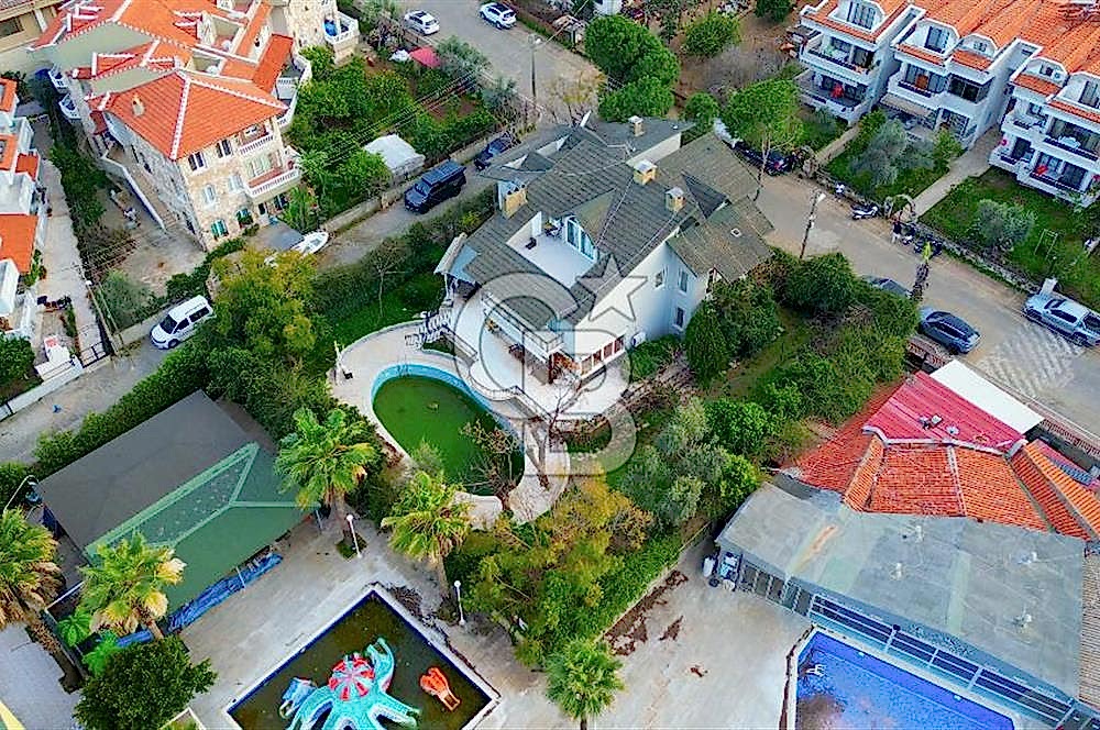 MUĞLA MARMARİS ARMUTALAN’DA SATILIK VİLLA